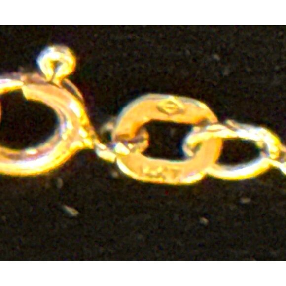 14k Solid Gold Twisted Chain Necklace With Round Cubic Zirconia Pendant - Picture 8 of 12